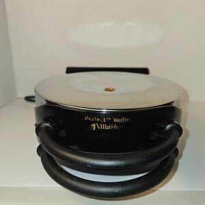 VillaWare Perfect Waffler Model 3000 Round Electric Waffle Maker Chrome 820W